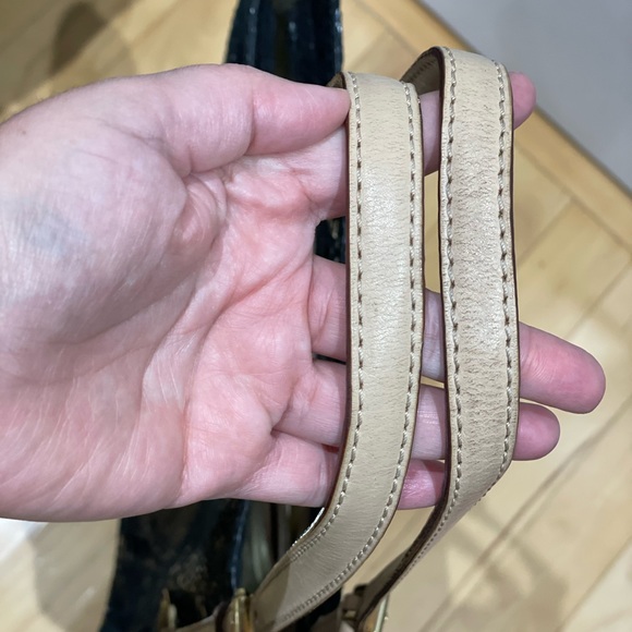 Black Michael Kors bag - Picture 2 of 8